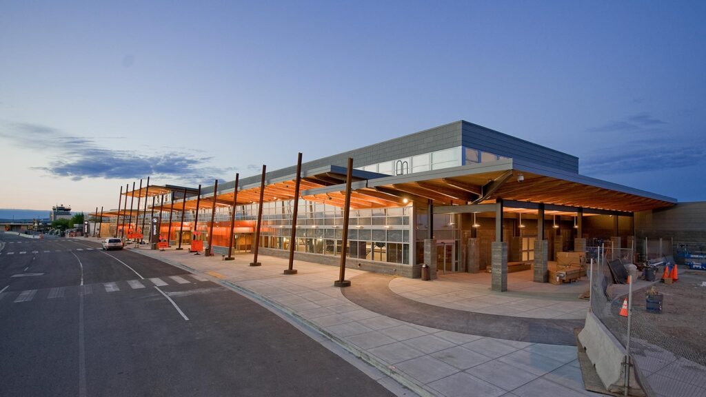 Side outside view of Fairbanks airport