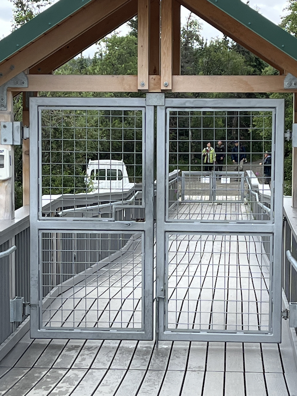 Bear gate on walkway to Brooks Falls